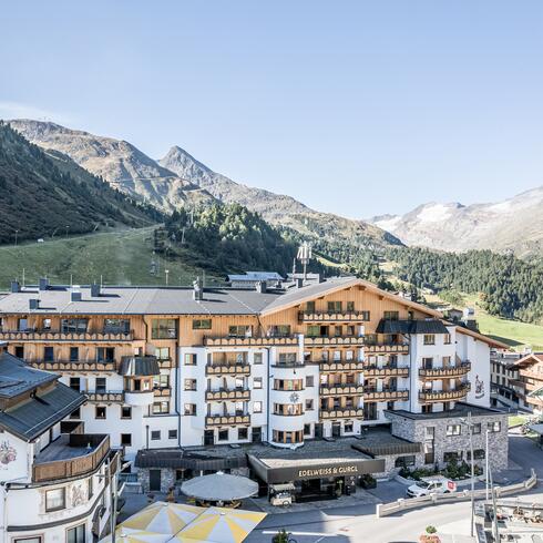 Exterior view from the Edelweiss & Gurgl in summer