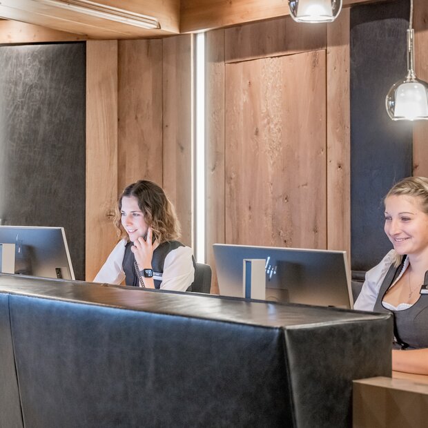 mitarbeiter rezeption hotel edelweiss und gurgl