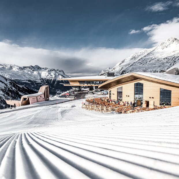 top mountain crosspoint restaurant | © Alexander Maria Lohmann